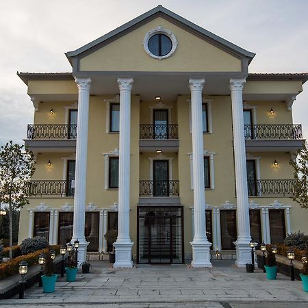 "L'Art De Vivre" Resort Korce Phòng bức ảnh