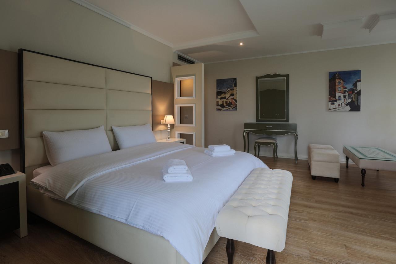 "L'Art De Vivre" Resort Korce Ngoại thất bức ảnh