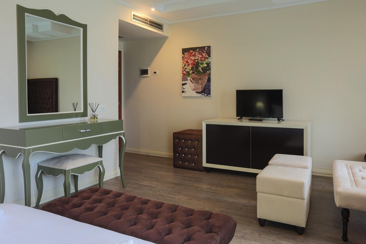 "L'Art De Vivre" Resort Korce Ngoại thất bức ảnh